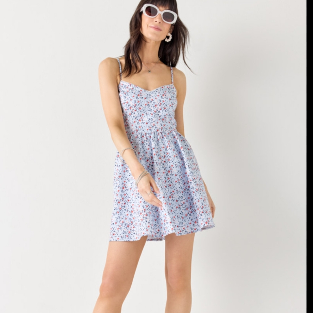 Francesca's Collections Blue and White Floral Dress